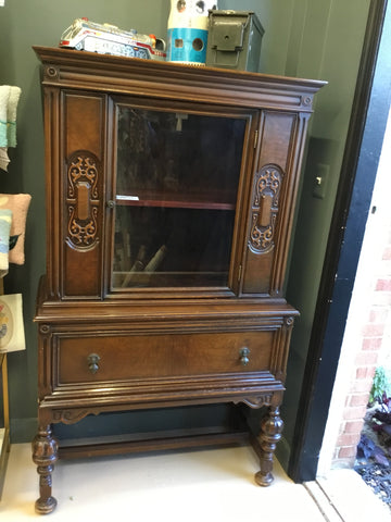 Scarlet - Vintage Hutch